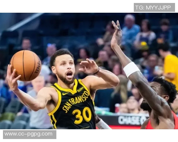 戈登称赞库里超难三分将比赛拖入加时展现真正的斯蒂芬风采